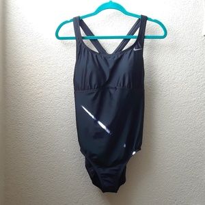 NIKE Racerback Onepiece Swimsuit Size Large